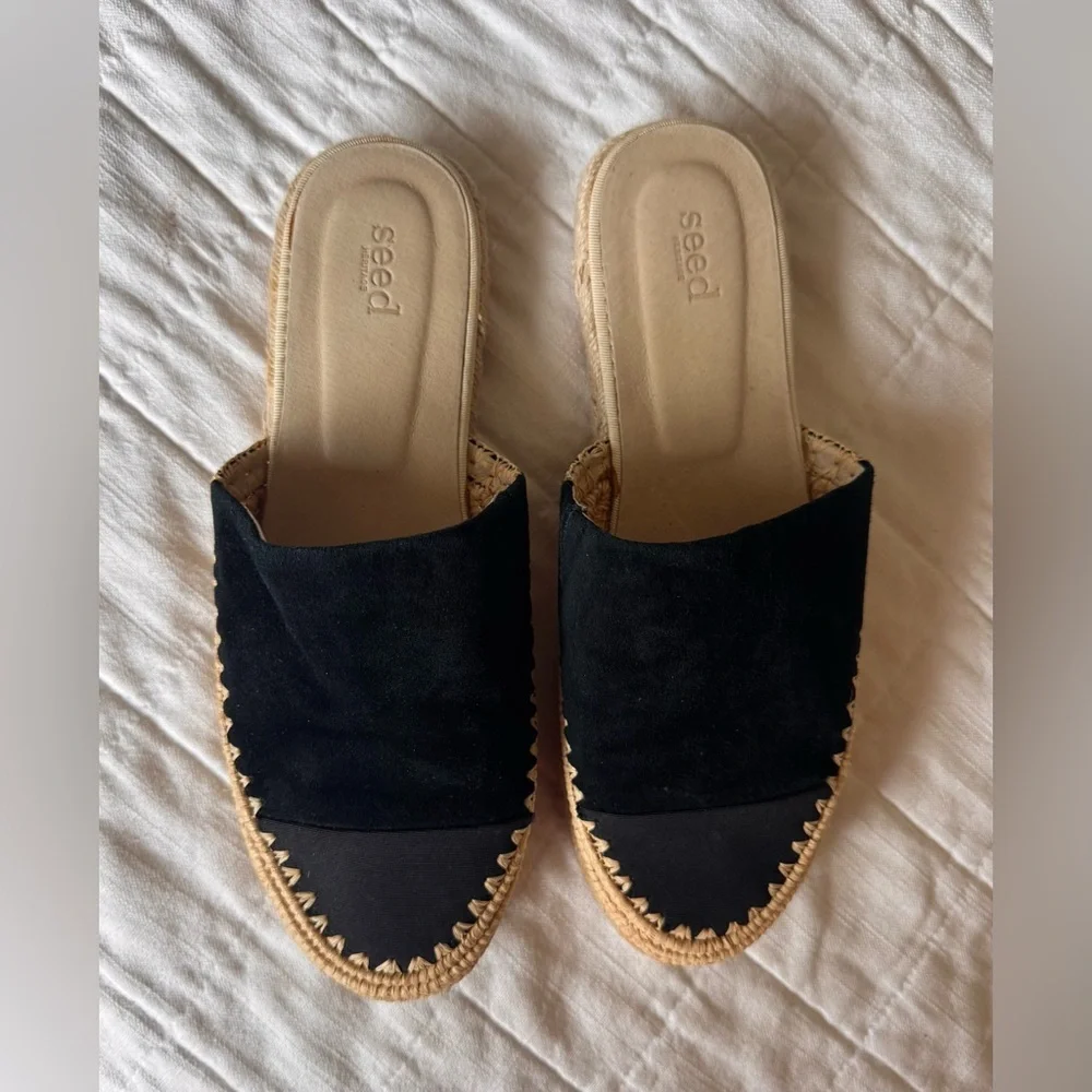Seed Heritage Lou Flatform Mule in Null (Black)
